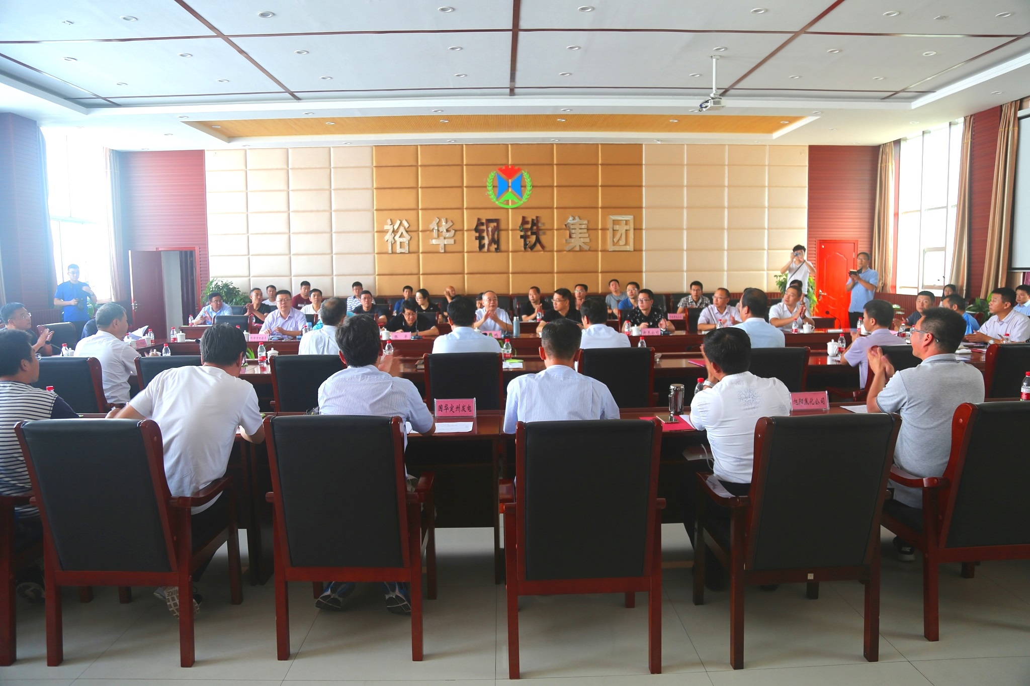 省环保厅副厅长张桂生一行莅临我公司指导调研分表记电工作