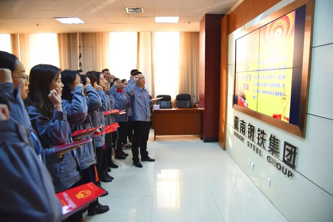 国家宪法日，我们一起学宪法！